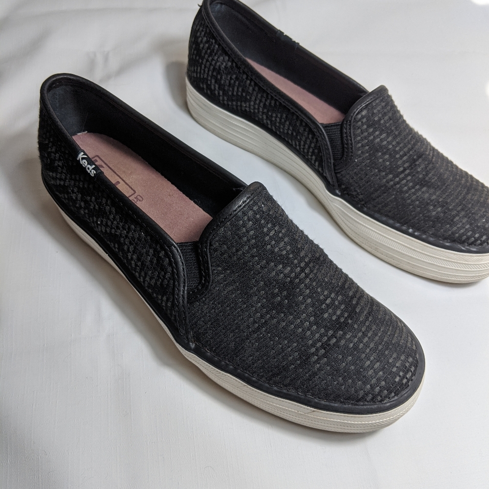 Keds Triple Decker Slip-on Matt/Shine Black Ikat type design Sz 7.5